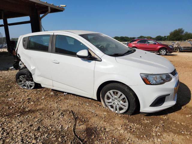 1G1JG6SH8H4176958 - 2017 CHEVROLET SONIC WHITE photo 4