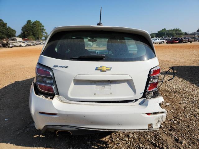 1G1JG6SH8H4176958 - 2017 CHEVROLET SONIC WHITE photo 6
