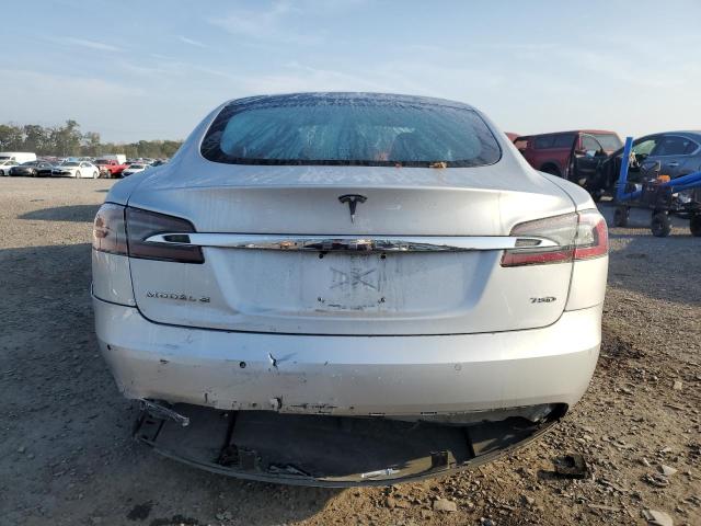5YJSA1E22JF268816 - 2018 TESLA MODEL S 银色 照片 6