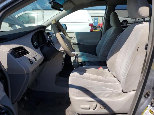 5TDKK3DC6BS044576 - 2011 TOYOTA SIENNA LE SILVER photo 7