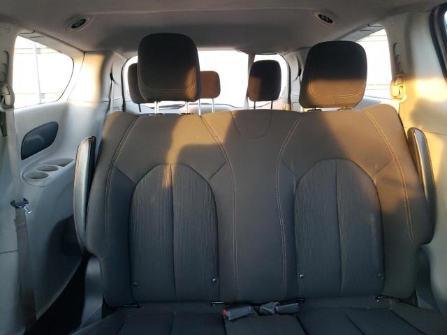 2C4RC1AG8JR121480 - 2018 CHRYSLER PACIFICA L SILVER photo 10