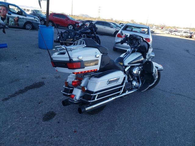 1HD1FC4128Y650788 - 2008 HARLEY-DAVIDSON FLHTCUI თეთრი ფოტო 4