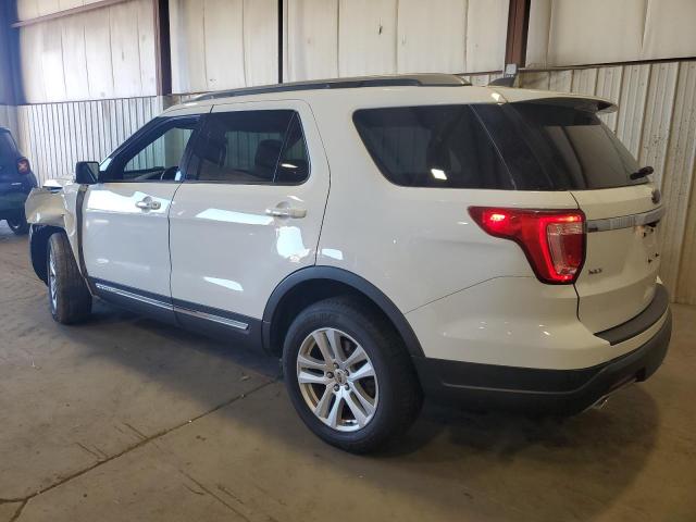 1FM5K8D82JGC77235 - 2018 FORD EXPLORER XLT 白色 照片 2