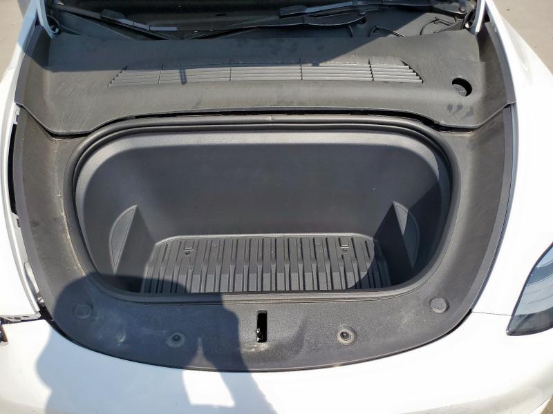 7SAYGDEE9PA088942 - 2023 TESLA MODEL Y Սպիտակ լուսանկար 12