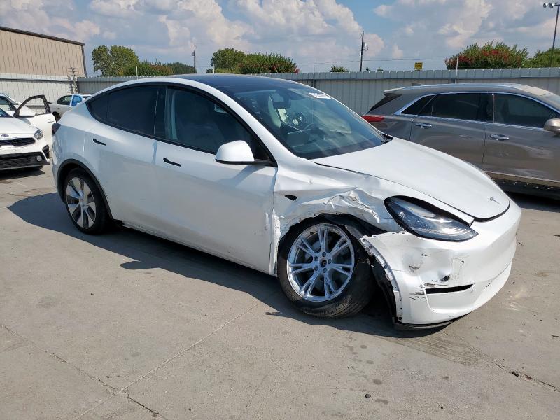 7SAYGDEE9PA088942 - 2023 TESLA MODEL Y Սպիտակ լուսանկար 4
