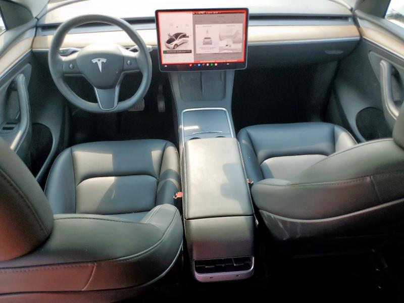 7SAYGDEE9PA088942 - 2023 TESLA MODEL Y Սպիտակ լուսանկար 8
