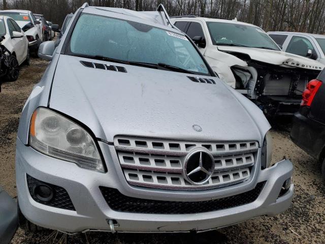 4JGBB8GB3BA717090 - 2011 MERCEDES-BENZ ML 350 4MATIC SILVER photo 5