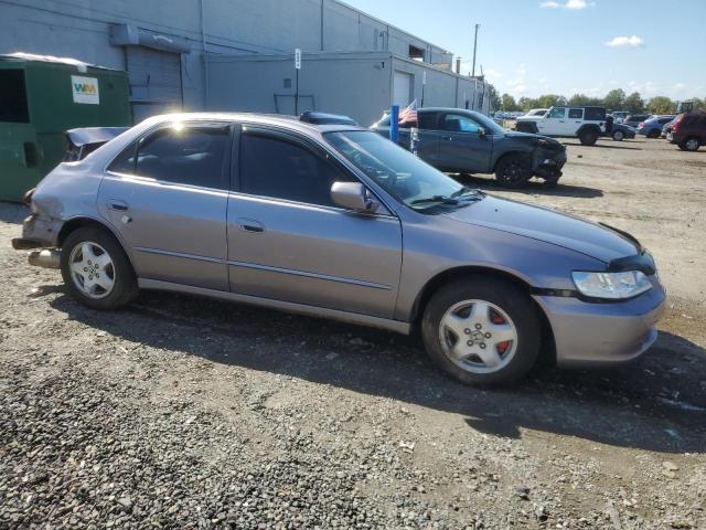 1HGCG1657YA056249 - 2000 HONDA ACCORD EX SILVER photo 4