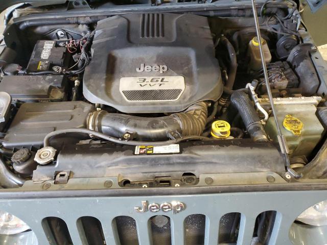 1C4BJWEG9EL262197 - 2014 JEEP WRANGLER U SAHARA GRAY photo 12