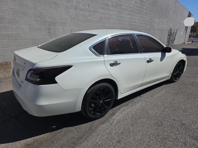 1N4AL3AP7EC184826 - 2014 NISSAN ALTIMA 2.5 WHITE photo 4