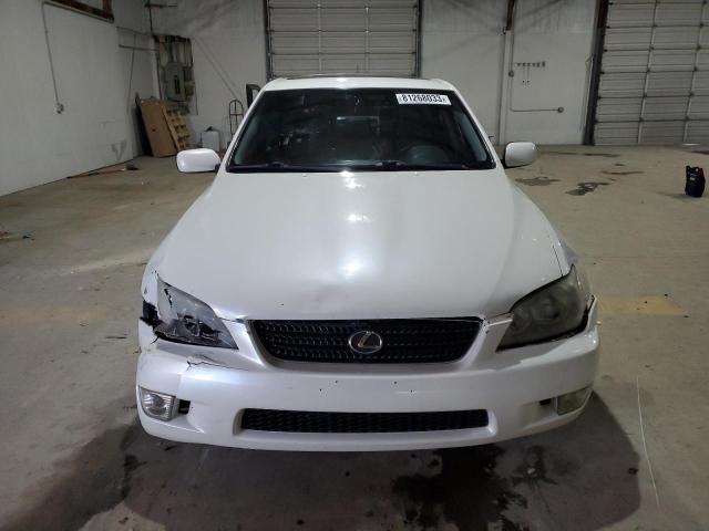 JTHBD192730068032 - 2003 LEXUS IS 300 WHITE photo 5