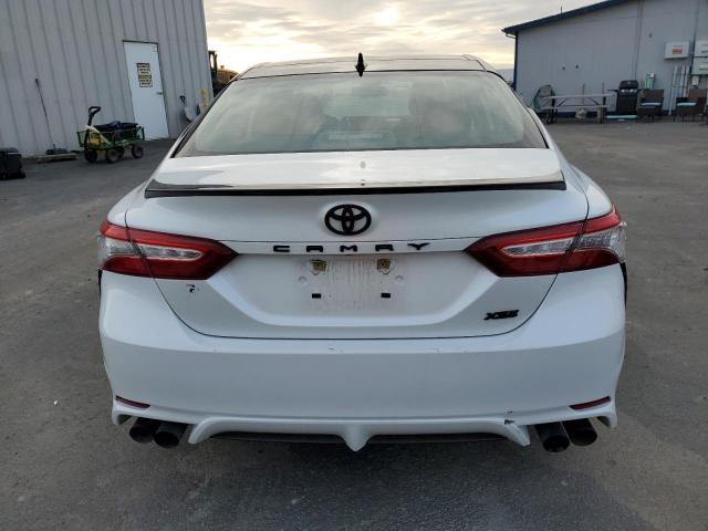 4T1B61HK6KU295597 - 2019 TOYOTA CAMRY XSE WHITE photo 6