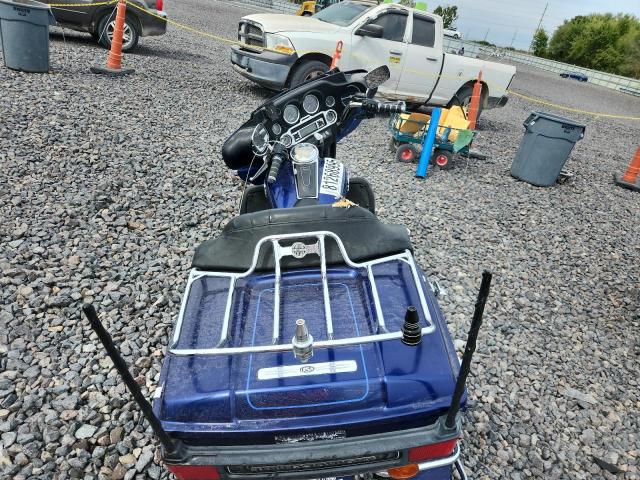 1HD1FCW156Y616127 - 2006 HARLEY-DAVIDSON FLHTCUI BLUE photo 6