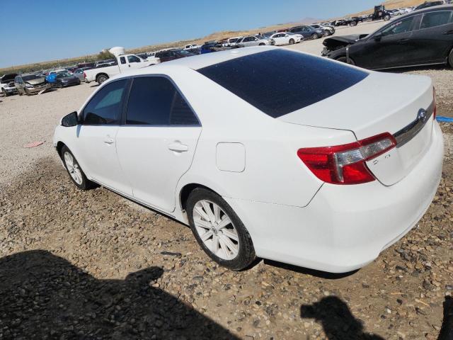4T4BF1FK0CR218685 - 2012 TOYOTA CAMRY BASE WHITE photo 2