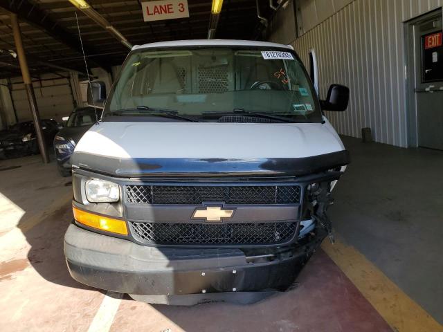 1GCZGGFG3G1336598 - 2016 CHEVROLET EXPRESS G3 WHITE photo 5