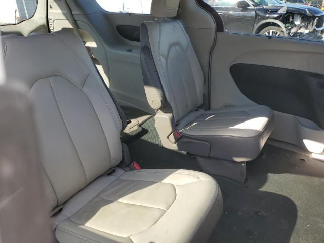 2C4RC1BG7HR705104 - 2017 CHRYSLER PACIFICA TOURING L WHITE photo 11