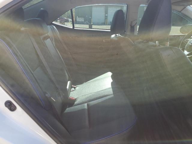 2T1BURHE6JC020116 - 2018 TOYOTA COROLLA L Biały zdjęcie 10