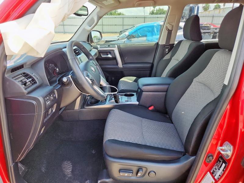 JTEEU5JR8R5315841 - 2024 TOYOTA 4RUNNER SR5 RED photo 7