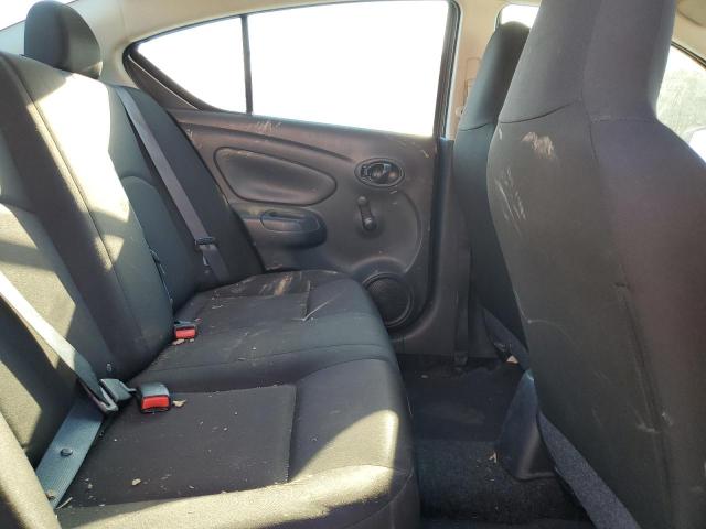 3N1CN7APXGL914923 - 2016 NISSAN VERSA S 灰色 照片 10