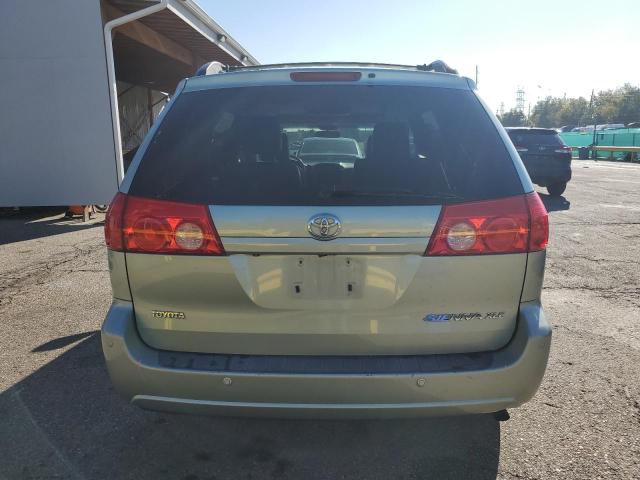 5TDYK4CCXAS303876 - 2010 TOYOTA SIENNA XLE 绿色 照片 6