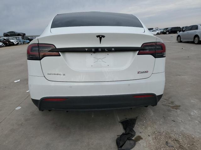 5YJXCBE4XGF015551 - 2016 TESLA MODEL X WHITE photo 6