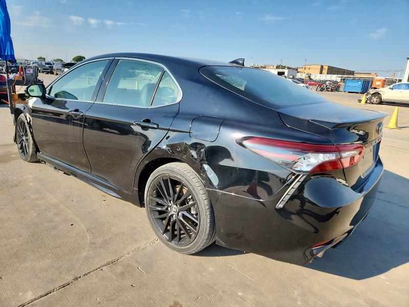 4T1K61AK8NU003849 - 2022 TOYOTA CAMRY XSE BLACK photo 2