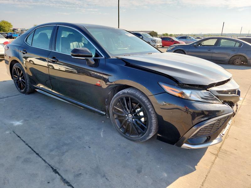 4T1K61AK8NU003849 - 2022 TOYOTA CAMRY XSE BLACK photo 4