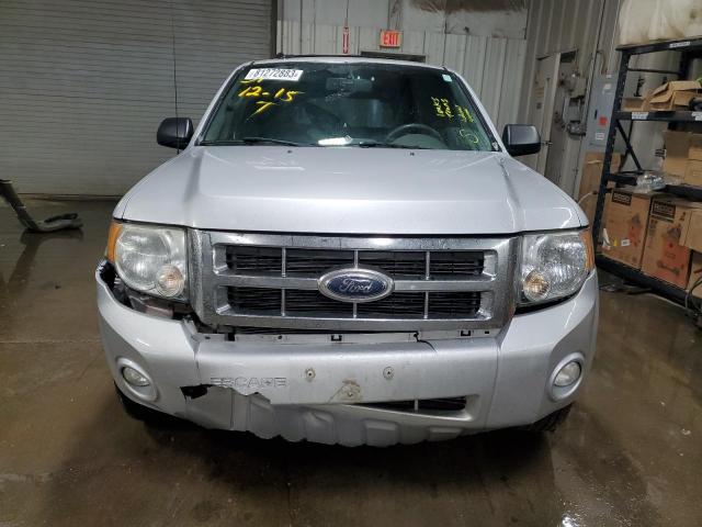 1FMCU9DG6AKD05372 - 2010 FORD ESCAPE XLT SILVER photo 5