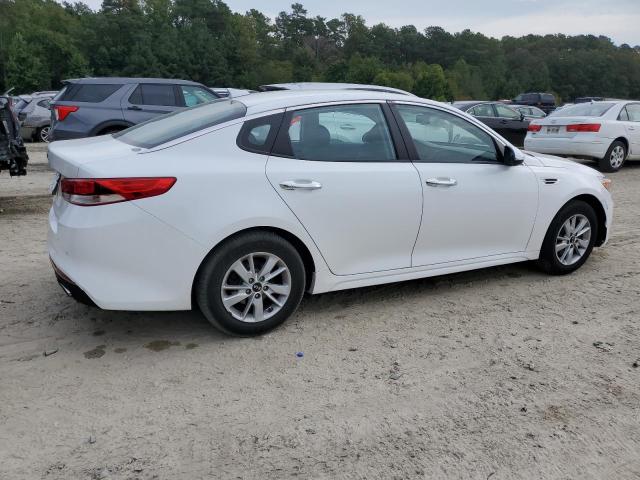 5XXGT4L36GG059114 - 2016 KIA OPTIMA LX WHITE photo 3