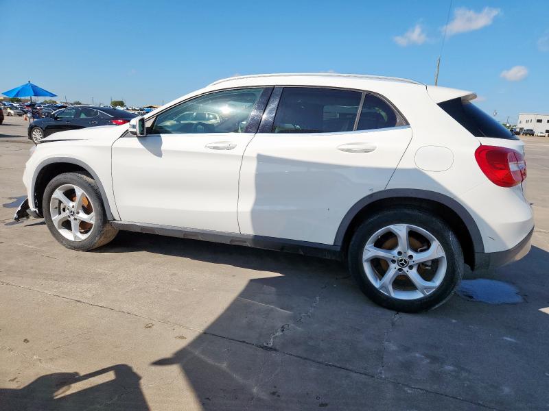 WDCTG4EB0JJ477835 - 2018 MERCEDES-BENZ GLA 250 Beyaz fotoğraf 2