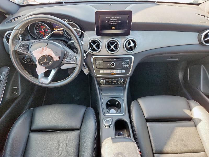 WDCTG4EB0JJ477835 - 2018 MERCEDES-BENZ GLA 250 Beyaz fotoğraf 8