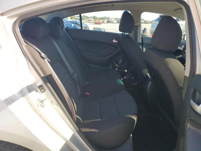 3KPFK4A70JE275433 - 2018 KIA FORTE LX فضي صورة 10