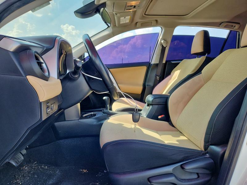 JTMWFREV7HJ122877 - 2017 TOYOTA RAV4 XLE 白色 照片 7