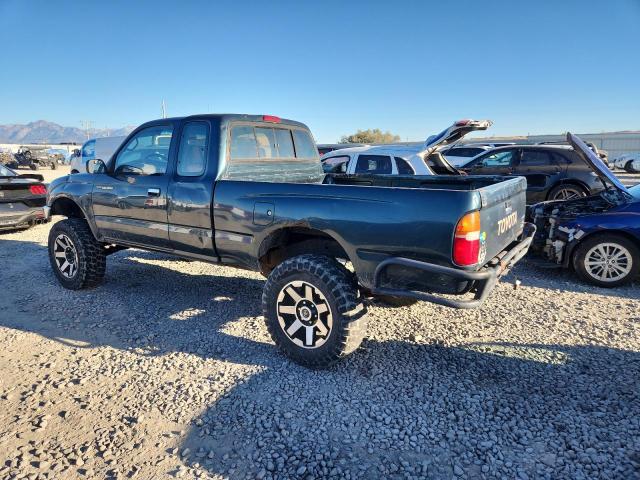 4TAWM72N5VZ329677 - 1997 TOYOTA TACOMA XTRACAB GREEN photo 2