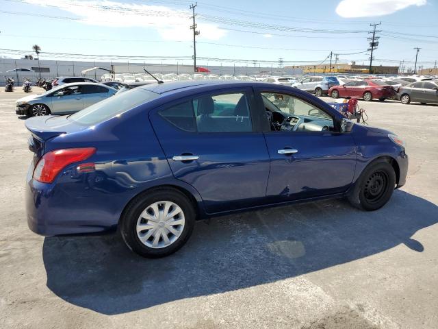 3N1CN7APXJL803179 - 2018 NISSAN VERSA S Синій фото 3