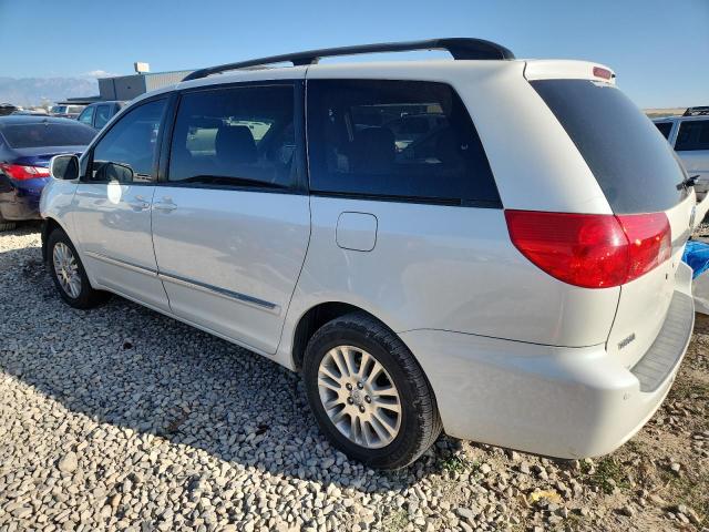 5TDDK4CC2AS032178 - 2010 TOYOTA SIENNA XLE თეთრი ფოტო 2