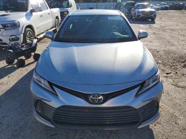 4T1C11AK9NU630790 - 2022 TOYOTA CAMRY LE SILVER photo 5