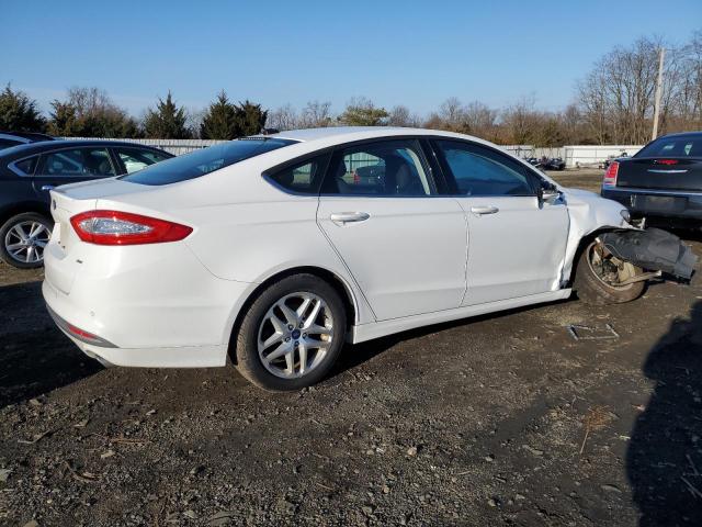 1FA6P0H79E5403546 - 2014 FORD FUSION SE WHITE photo 3