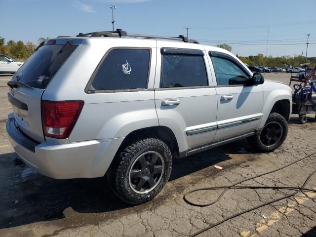 1J8GR48K58C106206 - 2008 JEEP GRAND CHER LAREDO SILVER photo 3