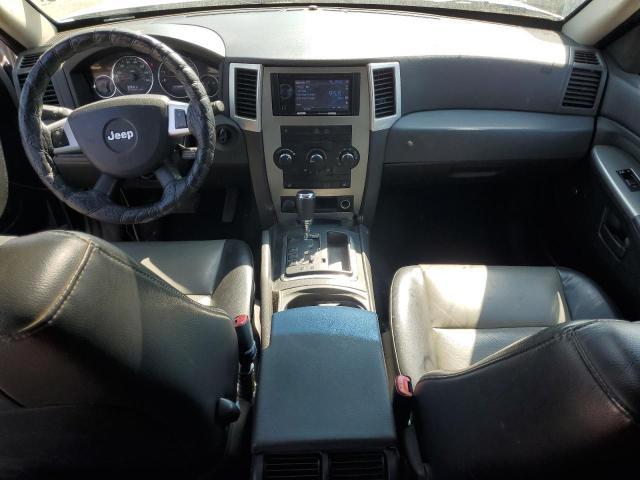 1J8GR48K58C106206 - 2008 JEEP GRAND CHER LAREDO SILVER photo 8