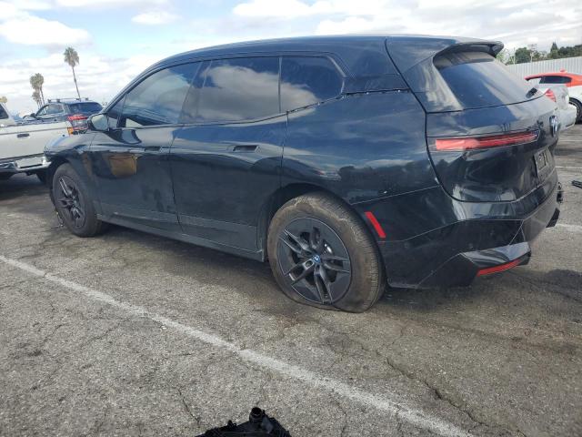 WB523CF08SCT76550 - 2025 BMW IX XDRIVE50 BLACK photo 2