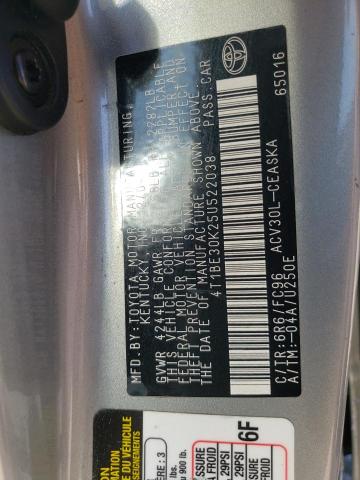 4T1BE30K25U522038 - 2005 TOYT CAMRY LE 银色 照片 12