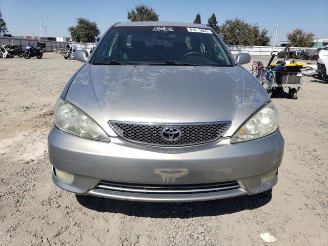 4T1BE30K25U522038 - 2005 TOYT CAMRY LE 银色 照片 5