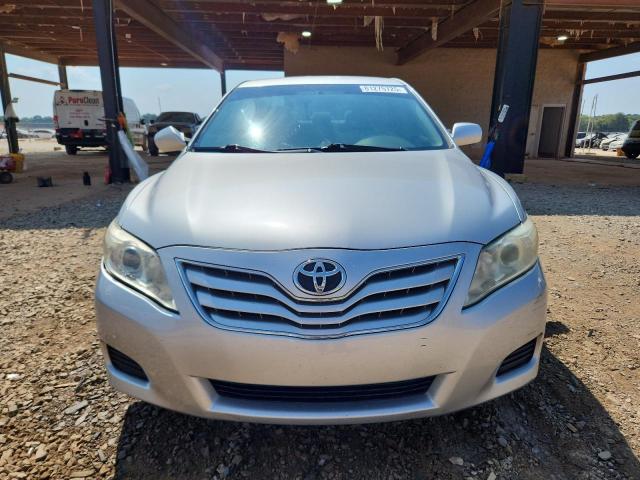 4T1BF3EK6BU726911 - 2011 TOYOTA CAMRY BASE SILVER photo 5
