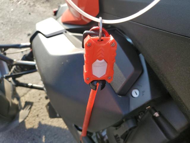 3JB2HEH46RJ000170 - 2024 CAN-AM RYKER RALLY EDITION TWO TONE photo 8