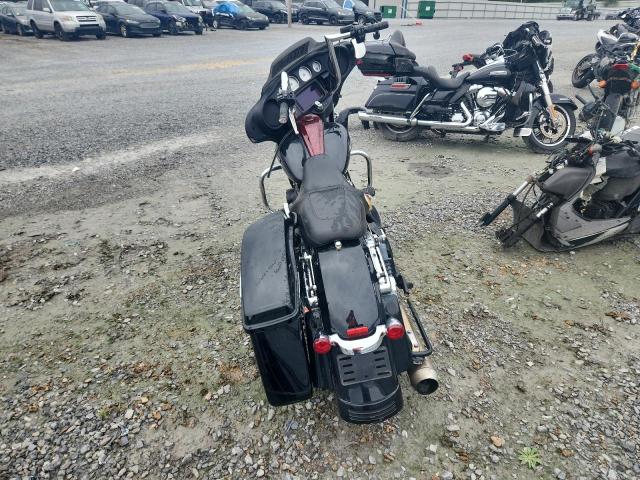 1HD1KBC18MB662173 - 2021 HARLEY-DAVIDSON FLHX BLACK photo 4