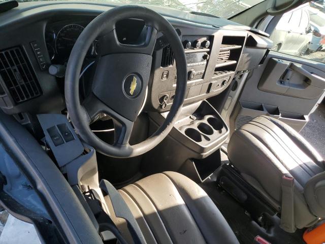 1GCWGFCG9F1280313 - 2015 CHEVROLET EXPRESS G2500 WHITE photo 8