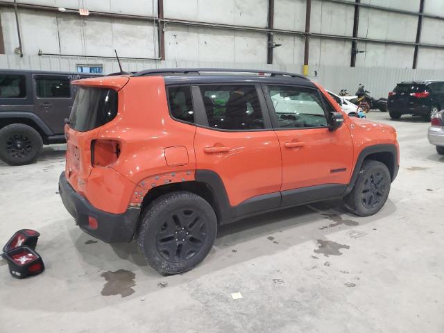 ZACCJBCB8JPH91375 - 2018 JEEP RENEGADE TRAILHAWK ORANGE photo 3