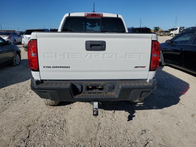 1GCGTEEN8M1285957 - 2021 CHEVROLET COLORADO ZR2 WHITE photo 6