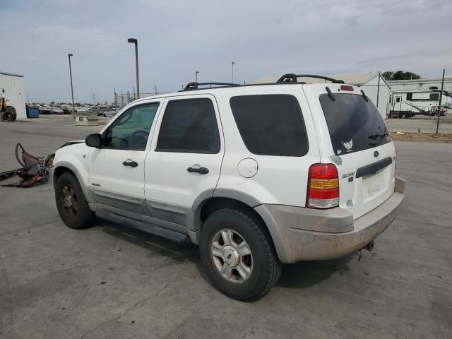 1FMCU03131KF55189 - 2001 FORD ESCAPE XLT WHITE photo 2